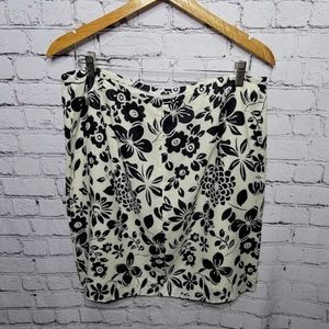🌞Ann Taylor Creamy White with Black Floral Print Mini Skirt Size 16